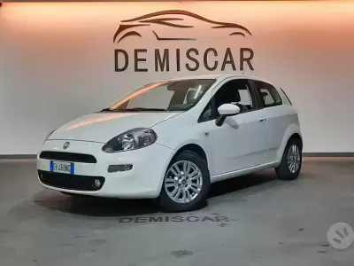 Usata Fiat Punto Lounge 69 CV (50 kW) 2014 Bianco Utilitaria