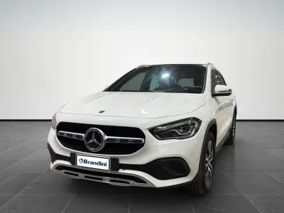 Usata Mercedes GLA180 136 CV (100 kW) 2022 Bianco SUV