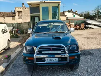 Usata Mitsubishi L200