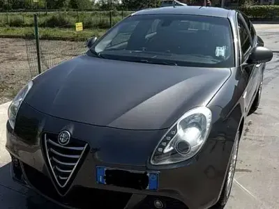 Usata Alfa Romeo Giulietta Exclusive 175 CV (128 kW) 2012 Utilitaria