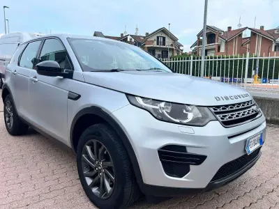 Usata Land Rover Discovery Sport HSE Luxury 179 CV (131 kW) 2016 Grigio SUV