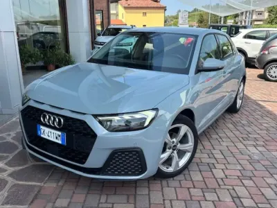 Usata Audi A1 Sportback Admired 95 CV (69 kW) 2022 Grigio Utilitaria