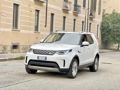 Usata Land Rover Discovery 5 249 CV (183 kW) 2021 Polaris white SUV