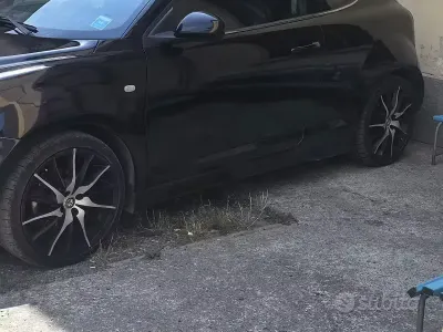 Usata Alfa Romeo MiTo 120 CV (88 kW) 2010 Nero Utilitaria