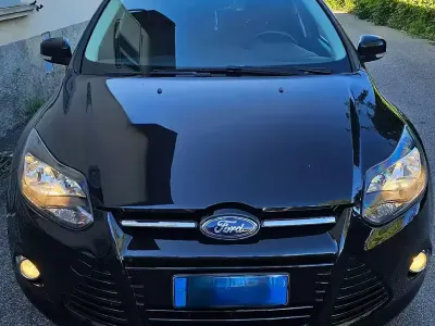 Usata Ford Focus Titanium 101 CV (74 kW) 2013 Nero Berlina