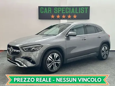 Usata Mercedes GLA180 Advanced 116 CV (85 kW) 2023 Grigio scuro SUV