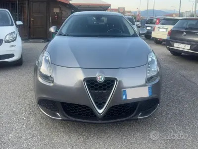 Usata Alfa Romeo Giulietta 120 CV (88 kW) 2017 Grigio Utilitaria