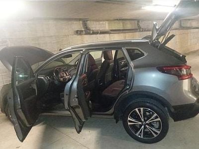 Gebraucht Nissan Qashqai 110 PS (80 kW) 2018 Grau SUV