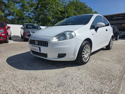 Usata Fiat Grande Punto Active 77 CV (56 kW) 2008 Bianco Utilitaria