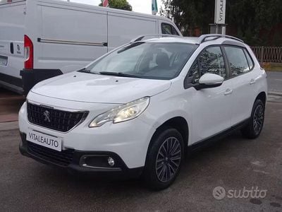 Usata Peugeot 2008 Active 82 CV (60 kW) 2016 Bianco SUV