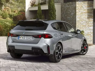 Usata BMW 123 M Sport 218 CV (160 kW) 2024 Argento Utilitaria