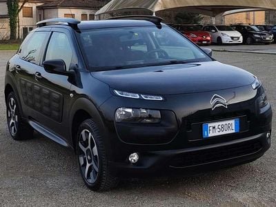 Usata Citroën C4 Shine 99 CV (72 kW) 2017 Nero SUV