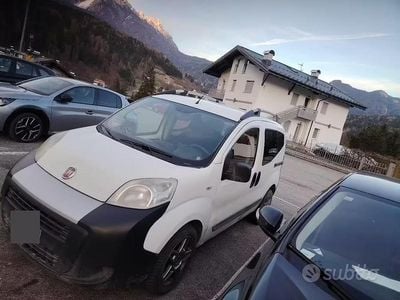 Usata Fiat Qubo Trekking 95 CV (69 kW) 2012 Bianco Monovolume
