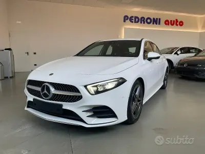 Usata Mercedes A180 AMG line 136 CV (100 kW) 2021 Bianco Berlina