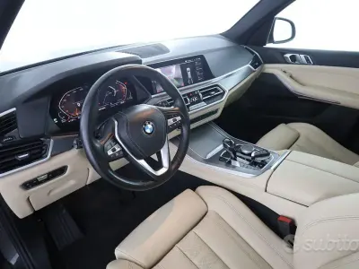 Usata BMW X5 286 CV (210 kW) 2021 Sophisto grey brilliant SUV