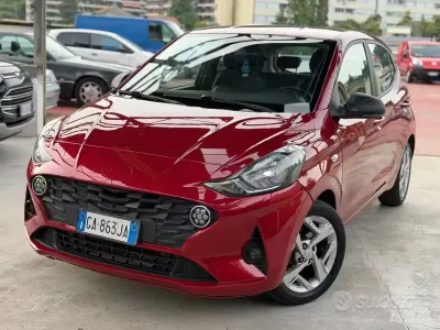 Begagnad Hyundai i10 87 HK (63 kW) 2020 Röd Halvkombi