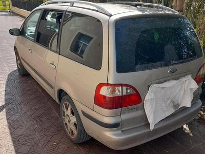Usata Ford Galaxy 130 CV (95 kW) 2004 Grigio Monovolume