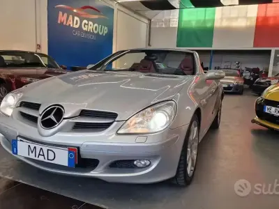 Usata Mercedes SLK350 272 CV (200 kW) 2006 Grigio Cabrio