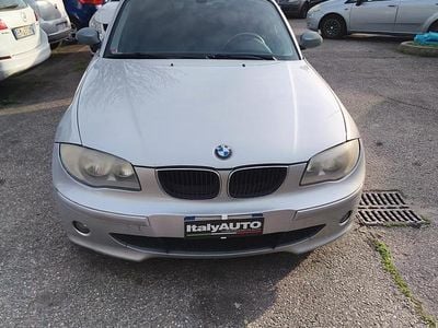 Usata BMW 116 122 CV (89 kW) 2008 Argento Utilitaria