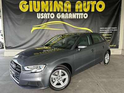 Usata Audi A3 Business 116 CV (85 kW) 2018 Grigio Berlina