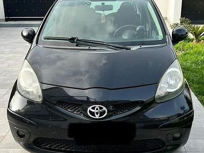 Usata Toyota Aygo 68 CV (50 kW) 2007 Nero Utilitaria