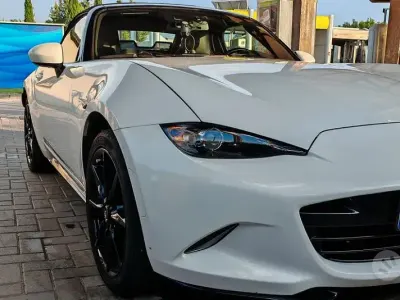Usata Mazda MX5 Inclusive 160 CV (117 kW) 2015 Bianco Cabrio