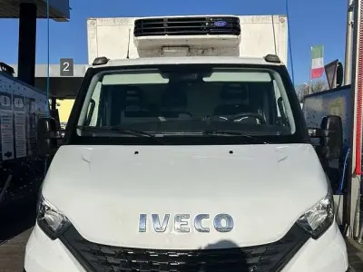 Usata Iveco Daily 179 CV (131 kW) 2021 Bianco Furgone