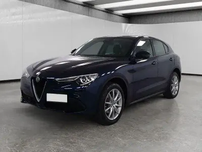 Usata Alfa Romeo Stelvio Executive 210 CV (154 kW) 2019 Blu SUV