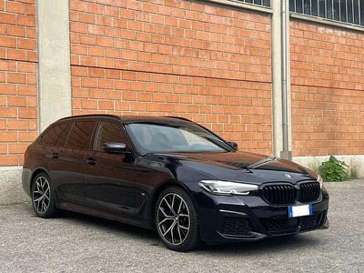 Usata BMW 520 M Sport 184 CV (135 kW) 2022 Carbon black metallizzato Station wagon