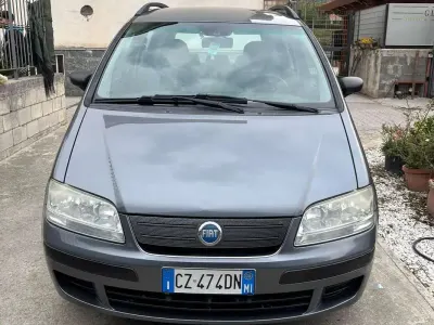 Usata Fiat Idea 80 CV (58 kW) 2006 Grigio Monovolume