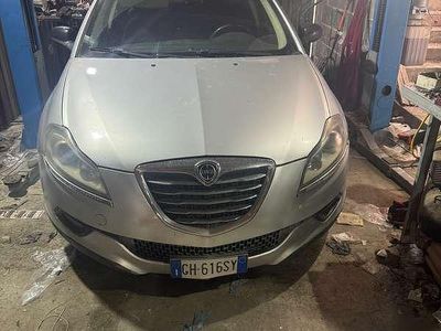 Usata Lancia Delta 120 CV (88 kW) 2013 Utilitaria