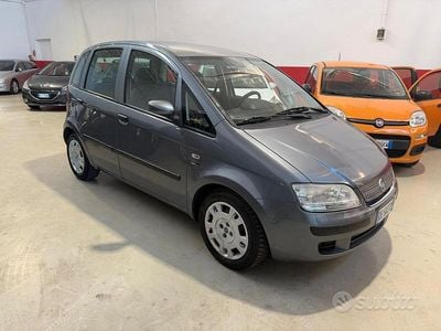 Usata Fiat Idea Dynamic 80 CV (58 kW) 2007 Grigio Monovolume