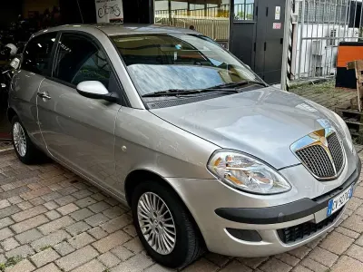 Usata Lancia Ypsilon 80 CV (58 kW) 2005 Utilitaria
