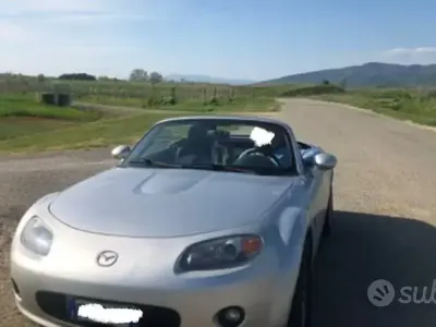 Usata Mazda MX5 126 CV (92 kW) 2008 Grigio Cabrio