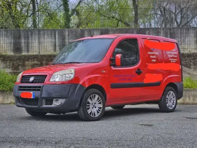 Usata Fiat Doblò 84 CV (61 kW) 2008 Rosso Monovolume
