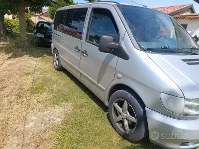 Occasion Mercedes Vito 122 ch (89 kW) 2002 Gris Van