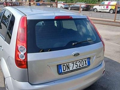 Usata Ford Fiesta 60 CV (44 kW) 2001 Utilitaria