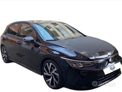 Usata VW Golf VIII R-line 150 CV (110 kW) 2022 Nero Berlina