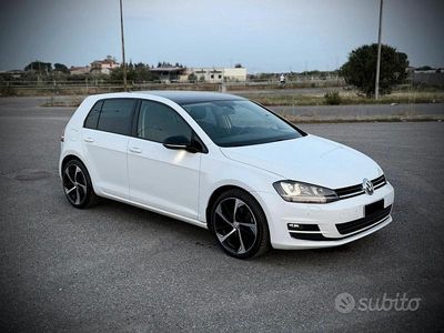 Usata VW Golf VII 105 CV (77 kW) 2014 Bianco Berlina