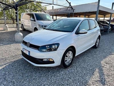 Begagnad VW Polo Trendline 60 HK (44 kW) 2015 Vit Sedan