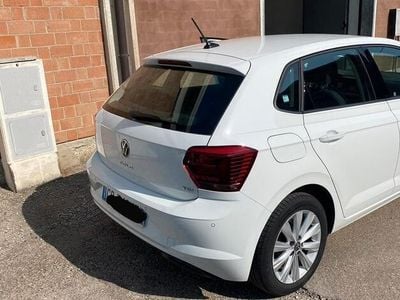 Usata VW Polo 90 CV (66 kW) 2023 Bianco Utilitaria