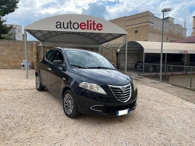 Usata Lancia Ypsilon 95 CV (69 kW) 2012 Nero Utilitaria