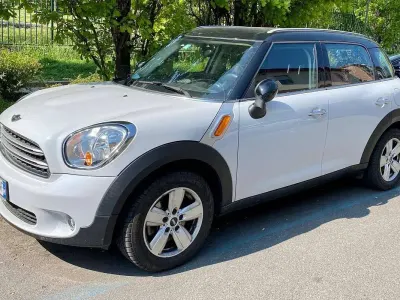 Usata Mini Cooper D Countryman 150 CV (110 kW) 2021 Bianco SUV