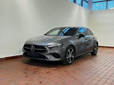 Grigio Nuova 2026 Mercedes A180 Progressive Berlina | 36.990 € (Cara)