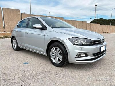 Usata VW Polo 95 CV (69 kW) 2018 Grigio Utilitaria