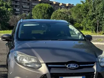 Usata Ford Focus Titanium 116 CV (85 kW) 2013 Grigio Station wagon
