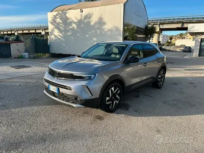 Usata Opel Mokka 110 CV (80 kW) 2021 Grigio SUV