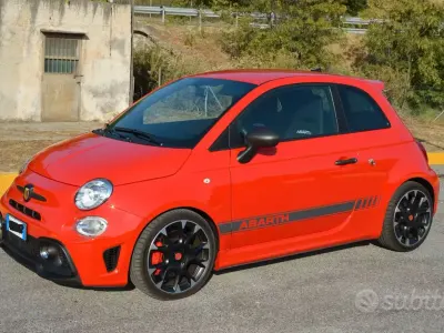 Usata Abarth 595 Competizione 180 CV (132 kW) 2022 Rosso Berlina