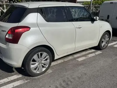 Usata Suzuki Swift 90 CV (66 kW) 2019 Bianco Utilitaria