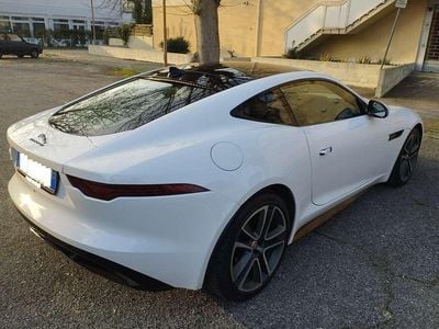 Usata Jaguar F-Type R-Dynamic 300 CV (220 kW) 2021 Bianco Coupé